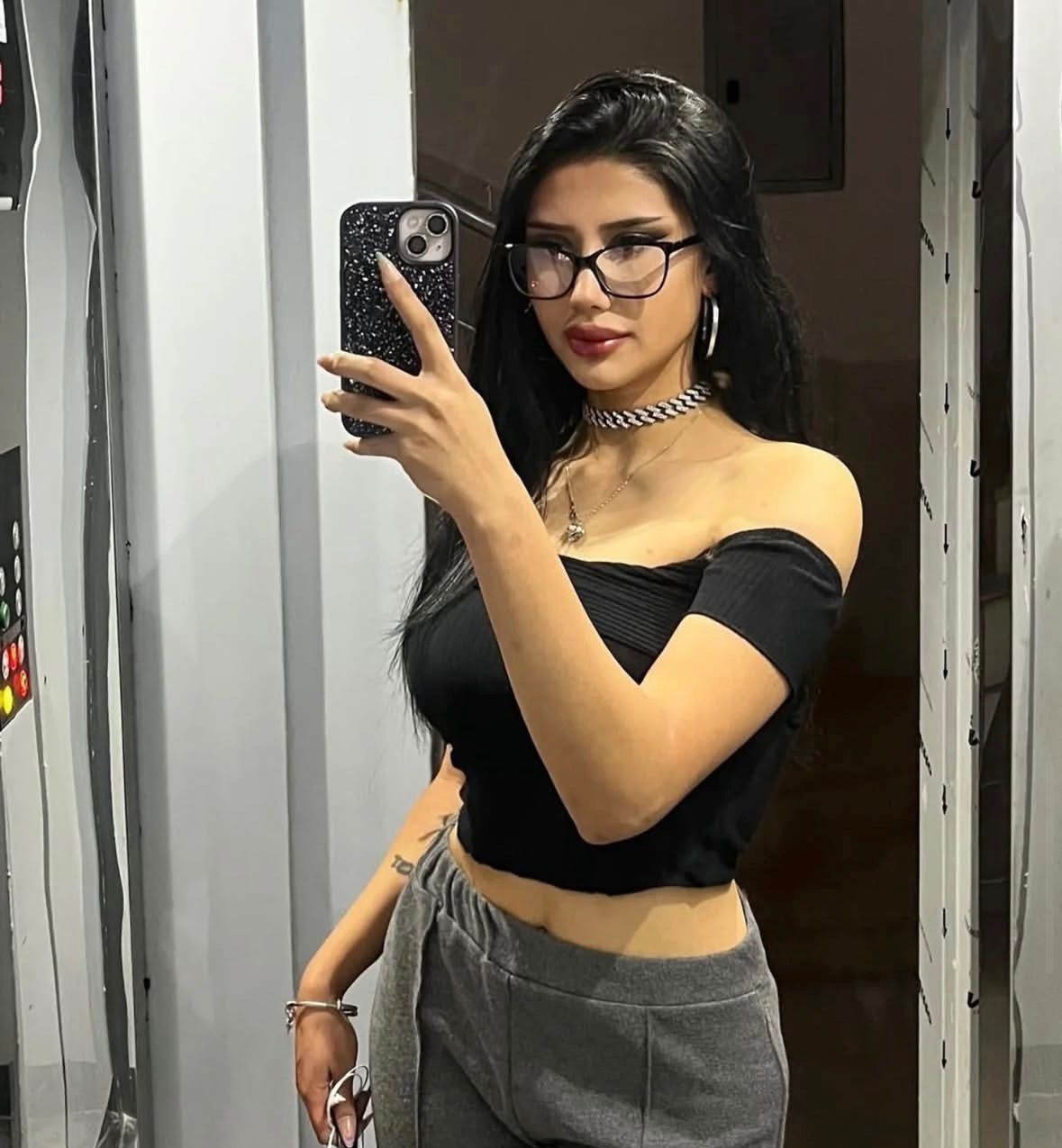 Karayaka Huzurlu Bayan Escort Bayan Funda